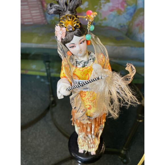 Vintage Silk Japanese Geisha Figurine Kimono Doll - Picture 11 of 15